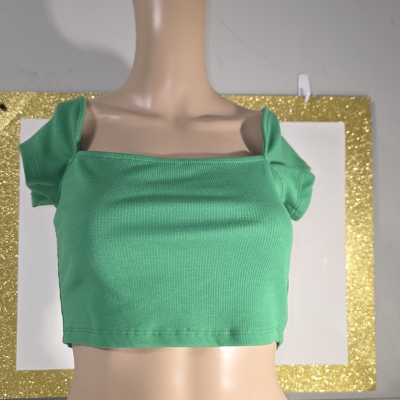 Rustydusty Ribbed Kelly Green Women's Crop Top Size Small NWOT - Picture 6 of 17